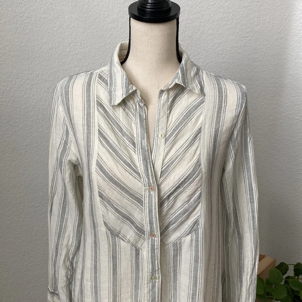 Anthropologie Lilka Winddrift Button Up Gray Striped Relaxed Roll Tab Shirt - Picture 4 of 7